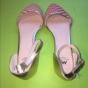 Striped flat shoes